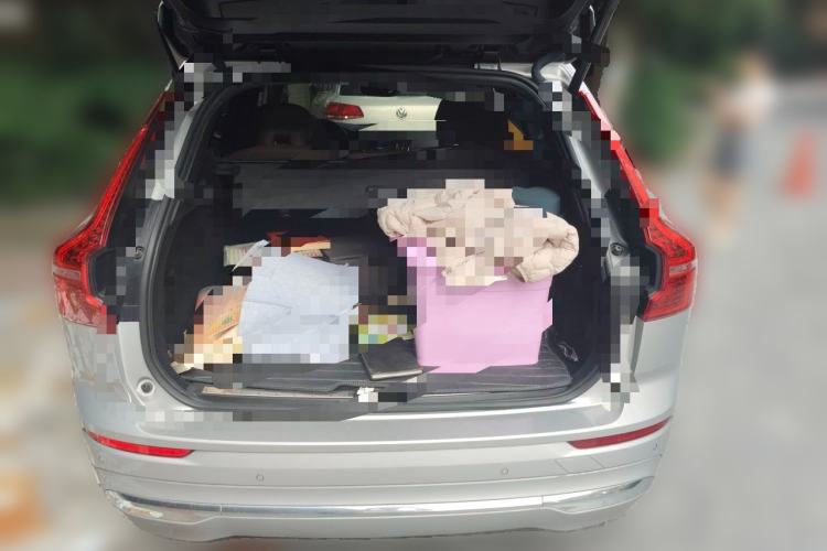 Used Volvo XC60 2022 B5 4x4 Smart Luxury Edition Trunk