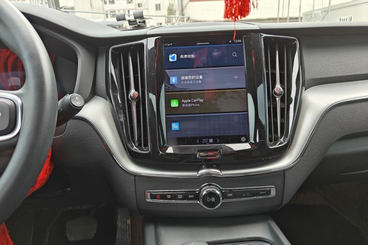 Used Volvo XC60 2022 B5 4x4 Zhiyi Luxury Edition Audio And AC Panel