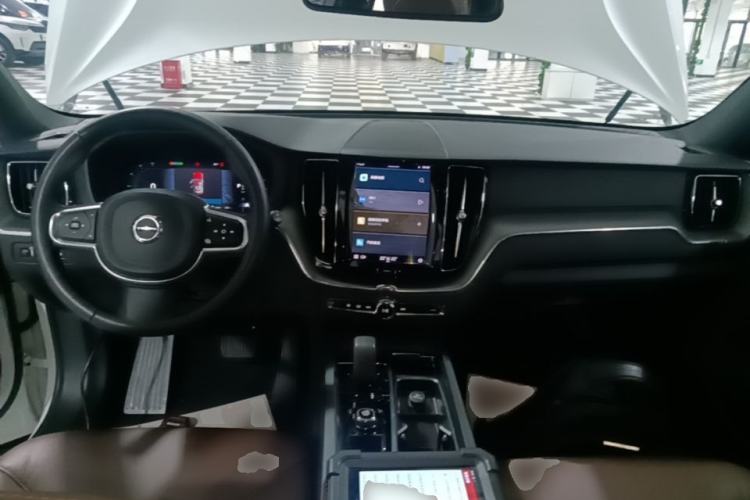 Used Volvo XC60 2022 B5 4x4 Zhiyi Luxury Edition Center Console