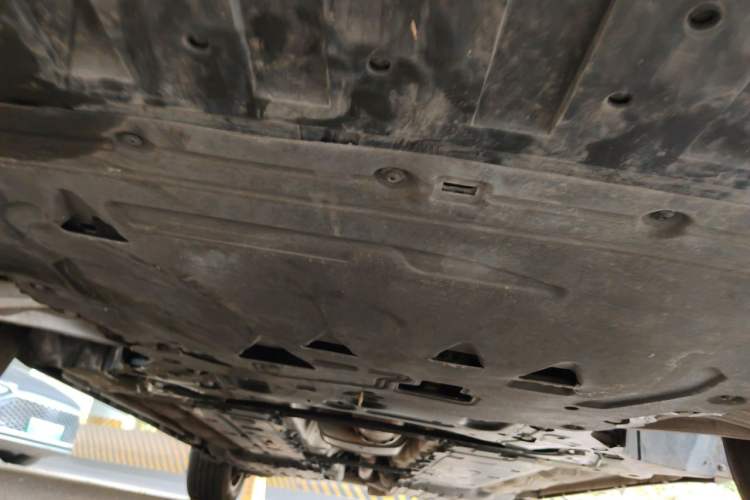 Used Volvo XC60 2022 B5 4x4 Zhiyi Luxury Edition Chassis Front