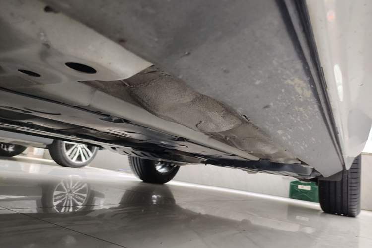 Used Volvo XC60 2022 B5 4x4 Smart & Advanced Sport Edition Chassis Front Left