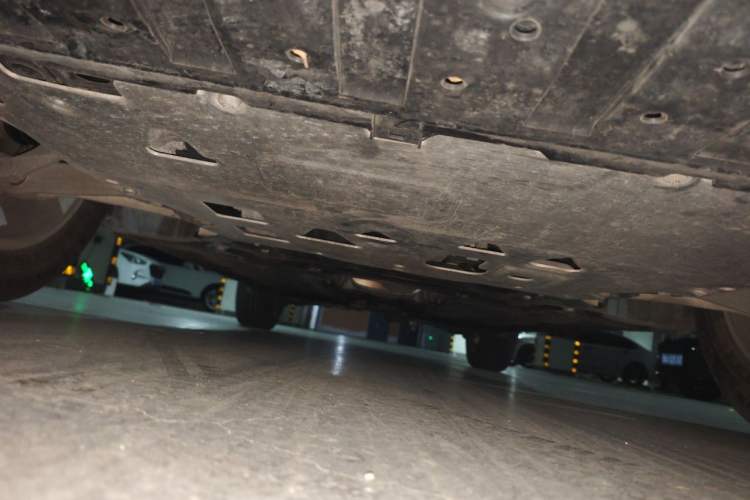 Used Volvo XC60 2022 B5 4x4 Zhiyi Luxury Edition Chassis Front