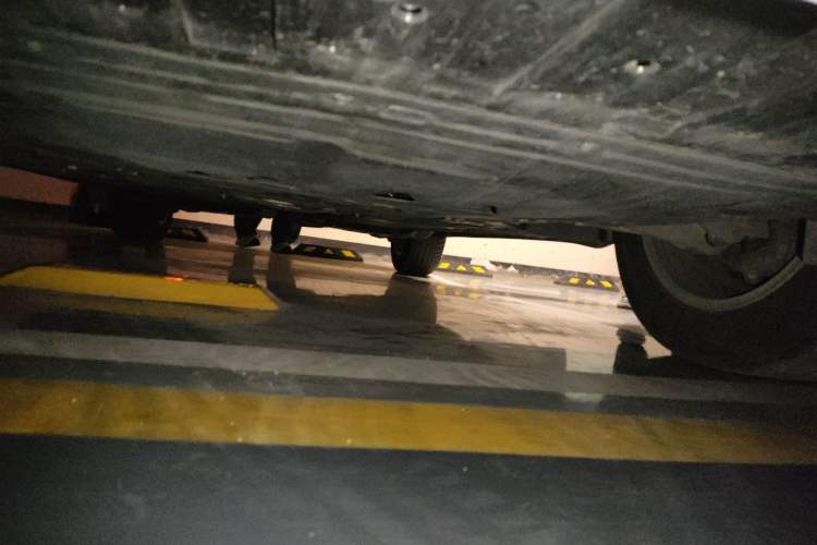 Used Volvo XC60 2022 B5 4x4 Zhiyi Luxury Edition Chassis Front