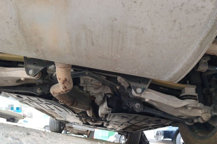 Used Volvo XC60 2022 B5 4x4 Zhiyi Luxury Edition Chassis Rear