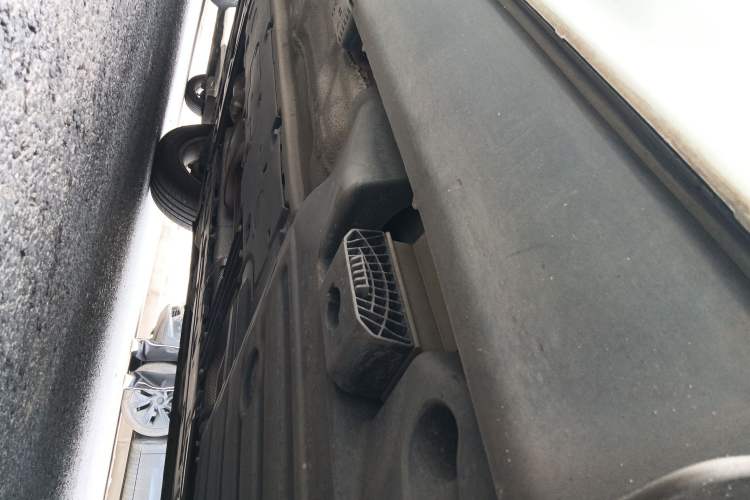 Used Volvo XC60 2022 B5 4x4 Zhiyi Luxury Edition Chassis Rear Left