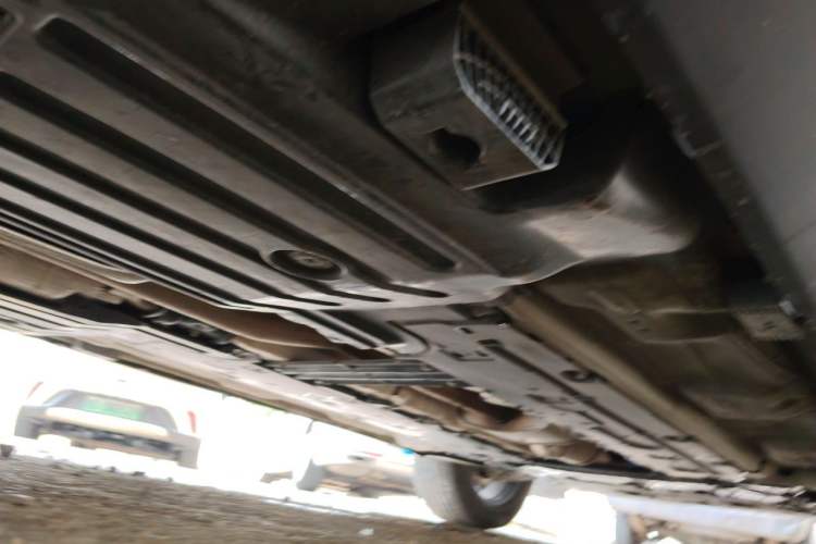 Used Volvo XC60 2022 B5 4x4 Zhiyi Luxury Edition Chassis Rear Right