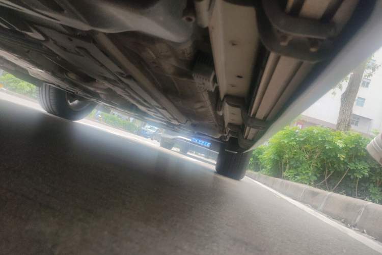 Used Volvo XC60 2022 B5 4x4 Zhiyi Luxury Edition Chassis Rear Right