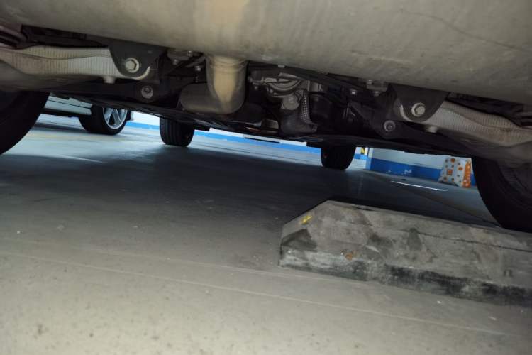 Used Volvo XC60 2022 B5 4x4 Smart Luxury Edition Chassis Rear