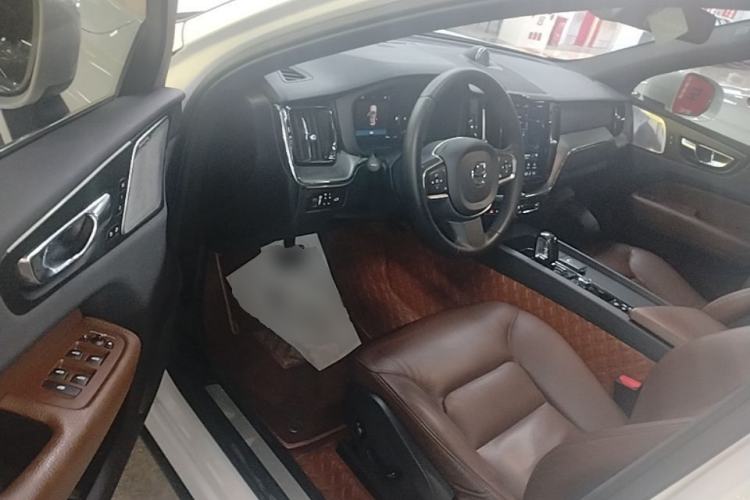 Used Volvo XC60 2022 B5 4x4 Zhiyi Luxury Edition Driver Seat