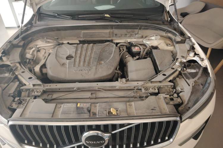 Used Volvo XC60 2022 B5 4x4 Zhiyi Luxury Edition Engine Bay