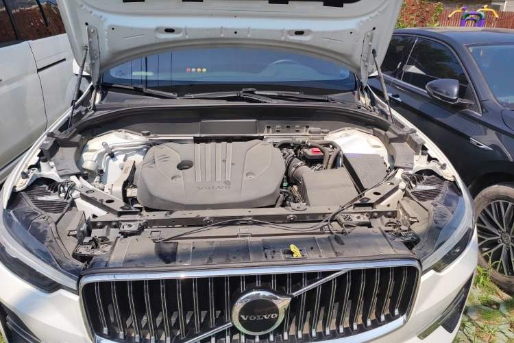 Used Volvo XC60 2022 B5 4x4 Zhiyi Luxury Edition Engine Bay