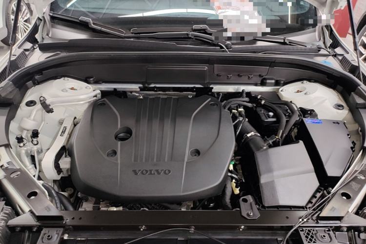 Used Volvo XC60 2022 B5 4x4 Smart & Advanced Sport Edition Engine Bay