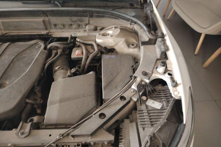 Used Volvo XC60 2022 B5 4x4 Zhiyi Luxury Edition Engine Bay Left