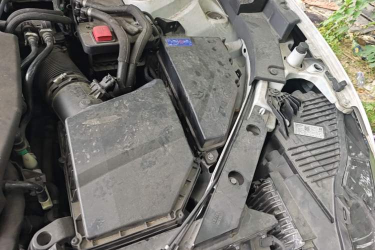 Used Volvo XC60 2022 B5 4x4 Smart Luxury Edition Engine Bay Left