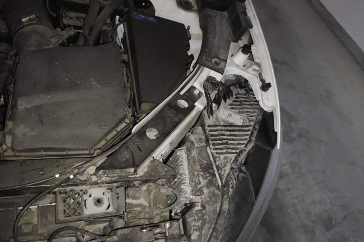 Used Volvo XC60 2022 B5 4x4 Smart Luxury Edition Engine Bay Left