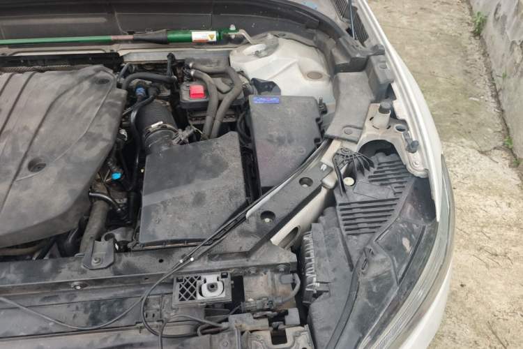 Used Volvo XC60 2022 B5 4x4 Smart Luxury Edition Engine Bay Left