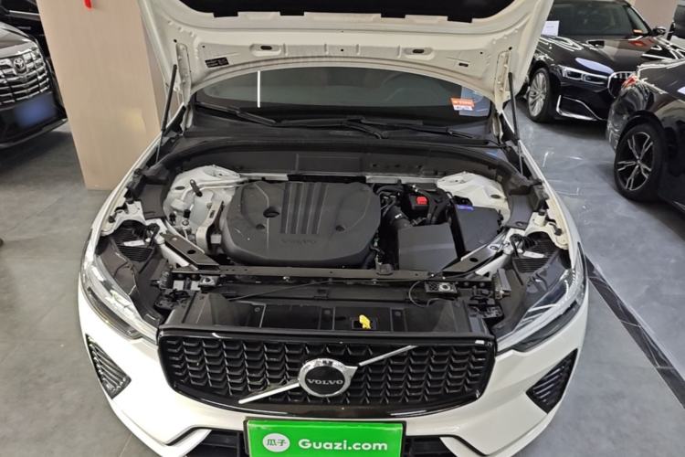 Used Volvo XC60 2022 B5 4x4 Smart & Advanced Sport Edition Engine Bay