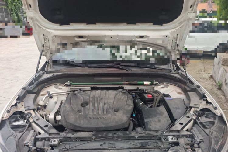 Used Volvo XC60 2022 B5 4x4 Smart Luxury Edition Engine Bay