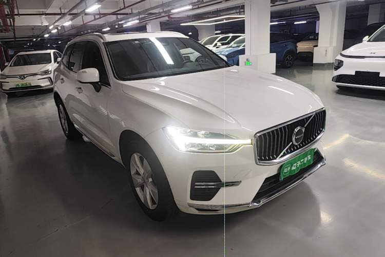 Used Volvo XC60 2022 B5 4x4 Zhiyi Luxury Edition Exterior 1