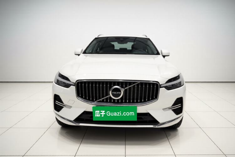 Used Volvo XC60 2022 B5 4x4 Smart Luxury Edition Exterior 1