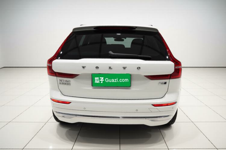 Used Volvo XC60 2022 B5 4x4 Smart Luxury Edition Exterior 4