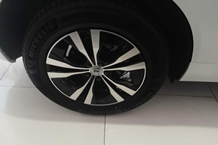 Used Volvo XC60 2022 B5 4x4 Zhiyi Luxury Edition Exterior 5