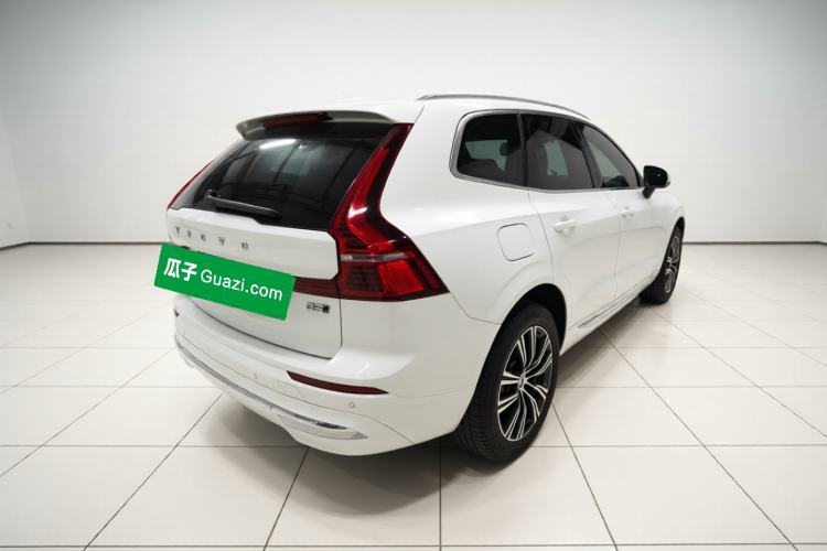 Used Volvo XC60 2022 B5 4x4 Smart Luxury Edition Exterior 5