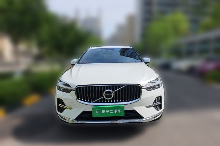 Used Volvo XC60 2022 B5 4x4 Smart Luxury Edition Front