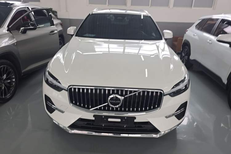Used Volvo XC60 2022 B5 4x4 Smart Luxury Edition Front