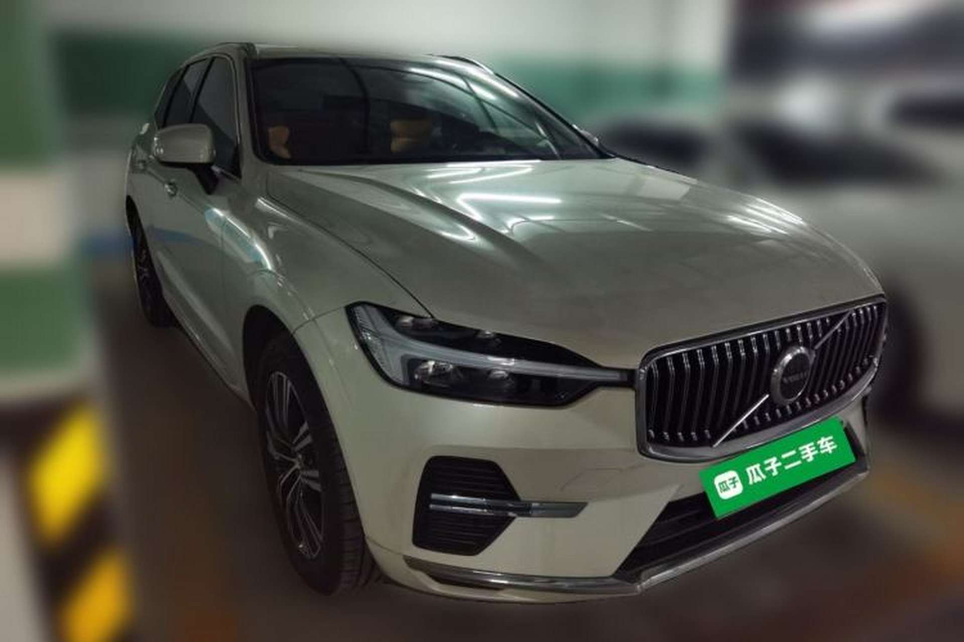 Used Volvo XC60 2022 B5 4x4 Smart Luxury Edition Front Right 45 Deg