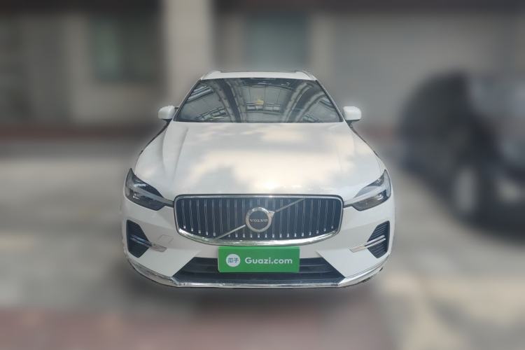 Used Volvo XC60 2022 B5 4x4 Smart Luxury Edition Front