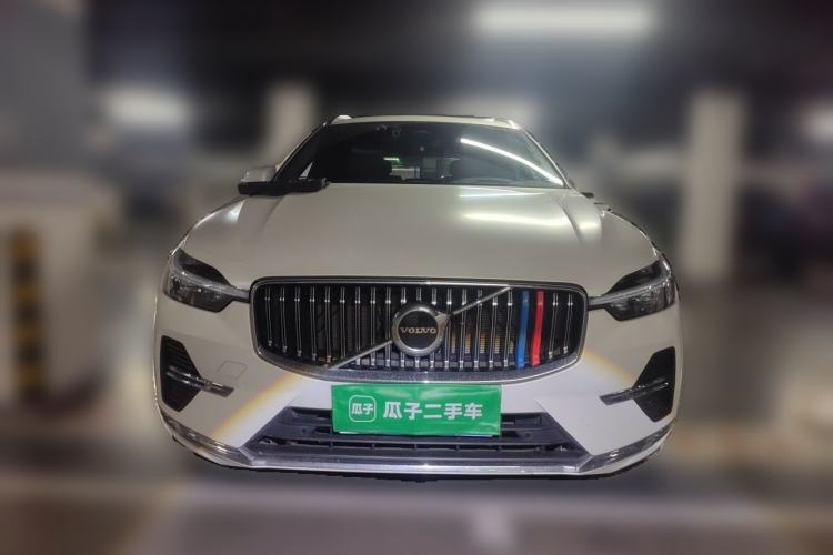 Used Volvo XC60 2022 B5 4x4 Smart Luxury Edition Front