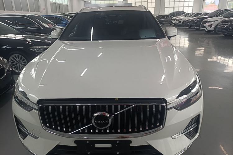 Used Volvo XC60 2022 B5 4x4 Smart Luxury Edition Front