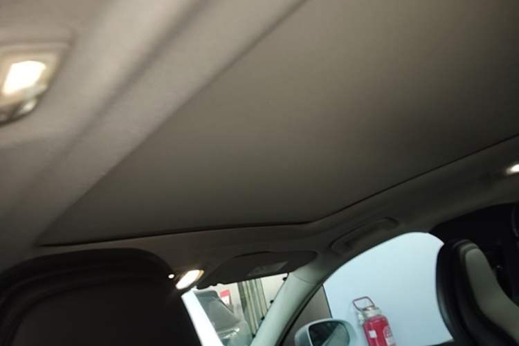 Used Volvo XC60 2022 B5 4x4 Zhiyi Luxury Edition Headliner