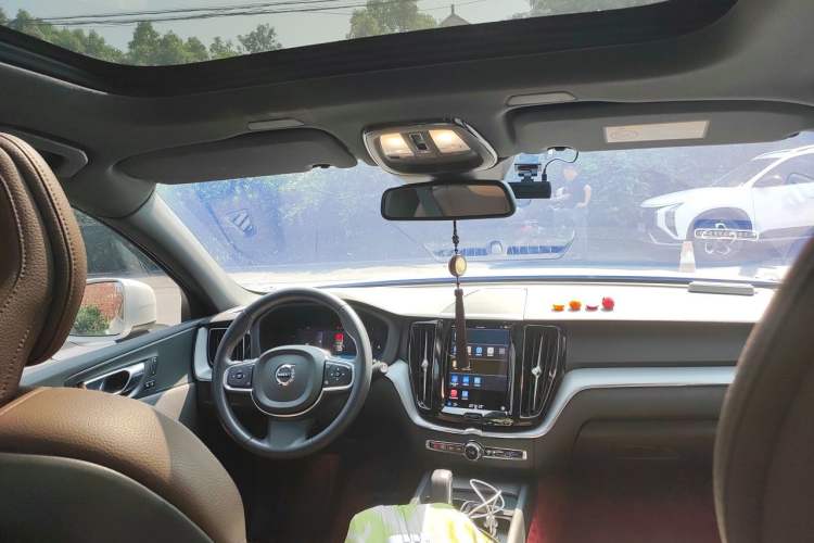 Used Volvo XC60 2022 B5 4x4 Zhiyi Luxury Edition Headliner