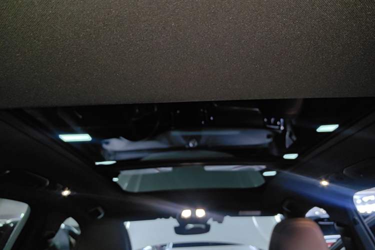 Used Volvo XC60 2022 B5 4x4 Smart Luxury Edition Headliner