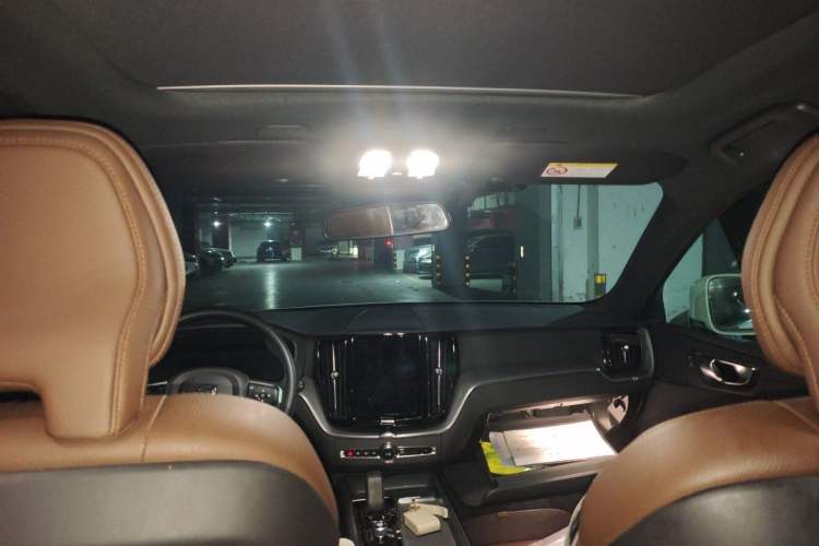 Used Volvo XC60 2022 B5 4x4 Zhiyi Luxury Edition Headliner
