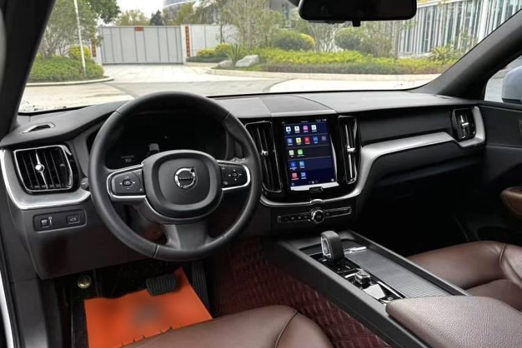 Used Volvo XC60 2022 B5 4x4 Zhiyi Luxury Edition Interior 1