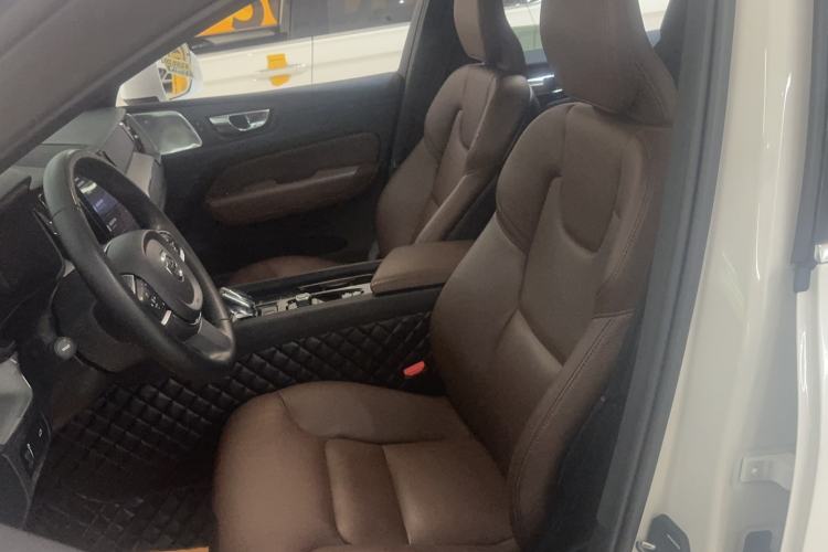 Used Volvo XC60 2022 B5 4x4 Zhiyi Luxury Edition Interior 1
