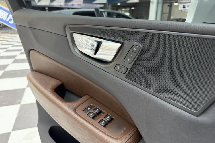 Used Volvo XC60 2022 B5 4x4 Zhiyi Luxury Edition Interior 2