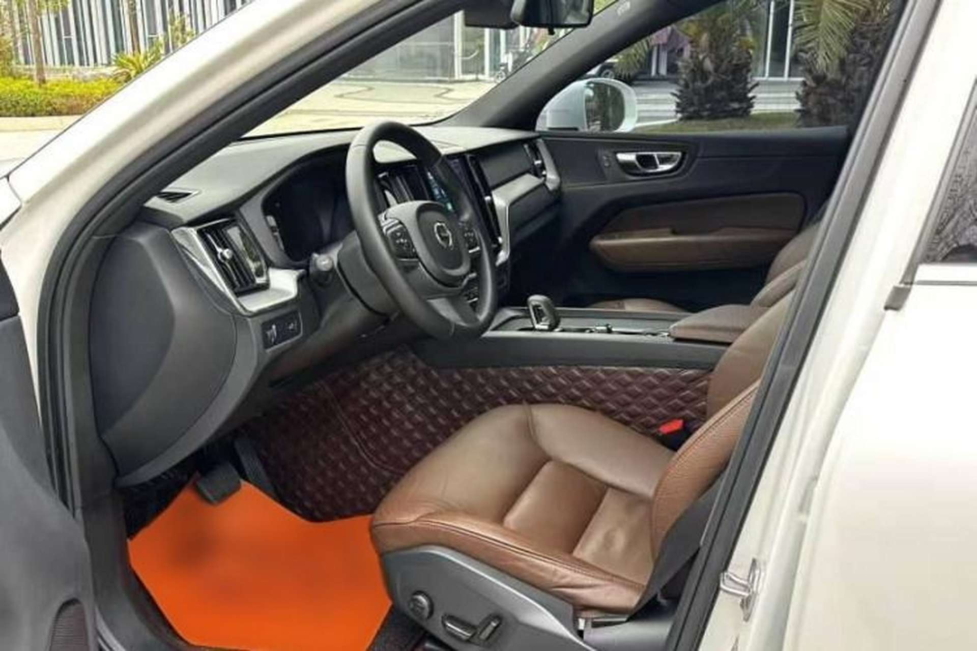 Used Volvo XC60 2022 B5 4x4 Zhiyi Luxury Edition Interior 2