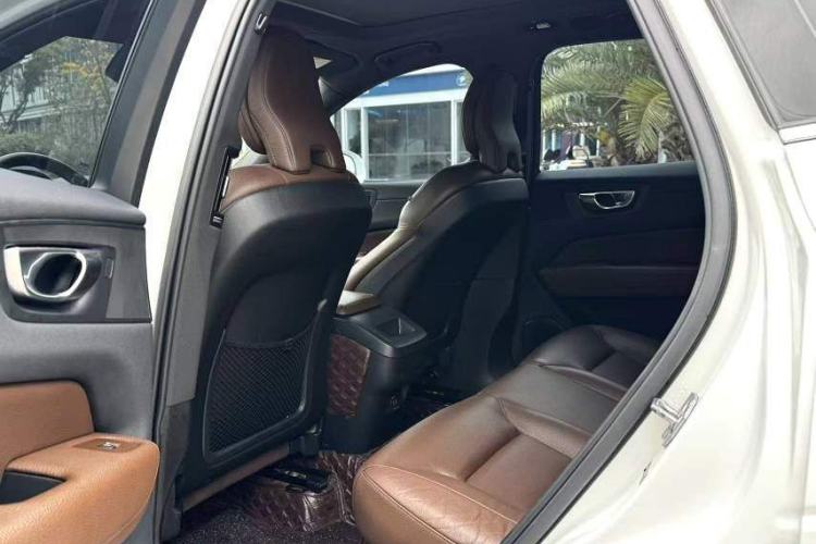 Used Volvo XC60 2022 B5 4x4 Zhiyi Luxury Edition Interior 3
