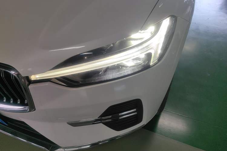 Used Volvo XC60 2022 B5 4x4 Zhiyi Luxury Edition Left Front Headlight
