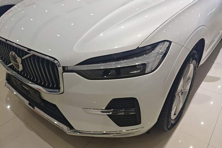 Used Volvo XC60 2022 B5 4x4 Zhiyi Luxury Edition Left Front Headlight