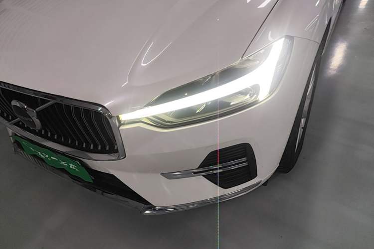 Used Volvo XC60 2022 B5 4x4 Zhiyi Luxury Edition Left Front Headlight