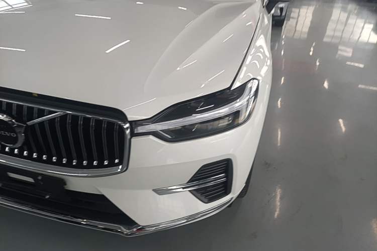 Used Volvo XC60 2022 B5 4x4 Smart Luxury Edition Left Front Headlight