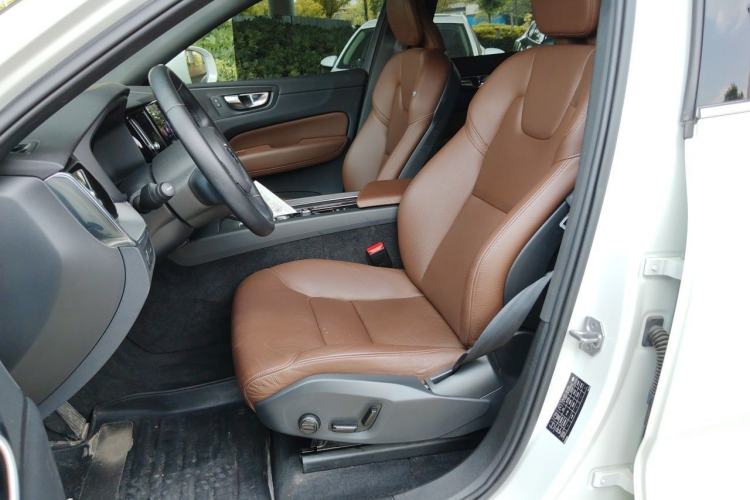 Used Volvo XC60 2022 B5 4x4 Zhiyi Luxury Edition Left Front Seat