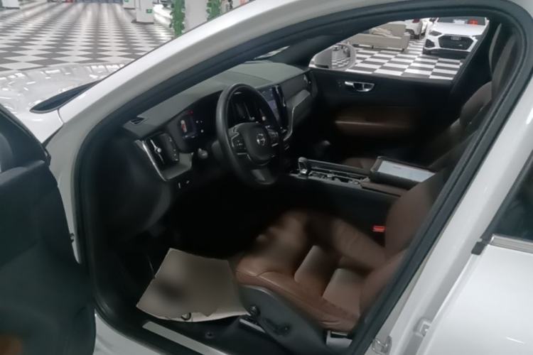 Used Volvo XC60 2022 B5 4x4 Zhiyi Luxury Edition Left Front Seat