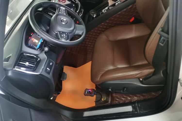 Used Volvo XC60 2022 B5 4x4 Zhiyi Luxury Edition Left Front Seat