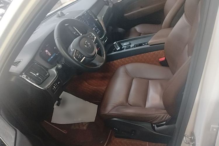Used Volvo XC60 2022 B5 4x4 Zhiyi Luxury Edition Left Front Seat